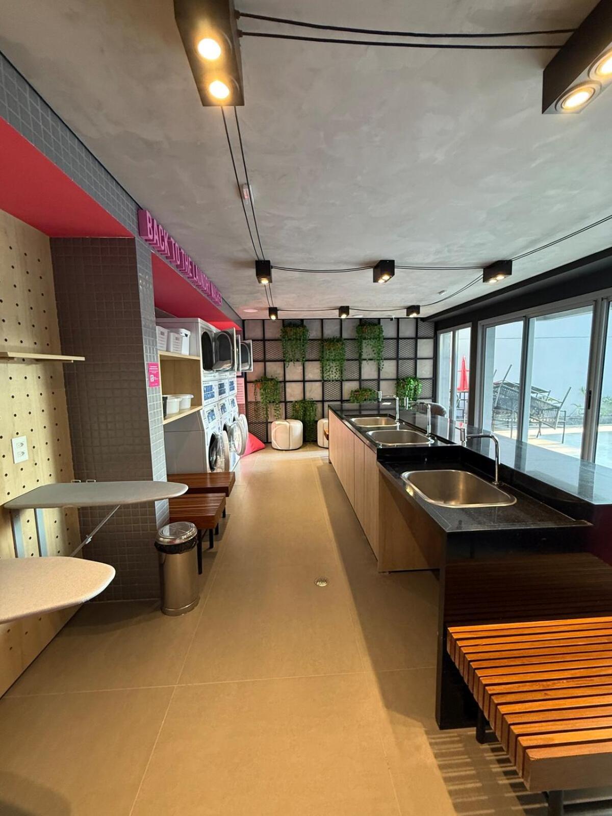 Apartamento Com Estacao De Trabalho E Vista Proximo A Faria Lima E Congonhas São Paulo Luaran gambar